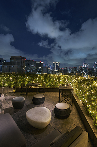 Palace Hotel Tokyo Club Lounge Evening Terrace 2026 T2 | © 美しい国の、美しい一日がある。2024 Palace Hotel Tokyo Club Lounge Evening Terrace 2026 T2 | © 美しい国の、美しい一日がある。2024
