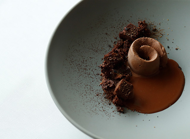 Palace Hotel Tokyo – Esterre – Chocolate from Alain Ducasse – H2