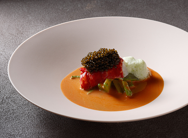 Palace Hotel Tokyo Esterre Christmas 2025 Lobster Bisque | © 美しい国の、美しい一日がある。2024