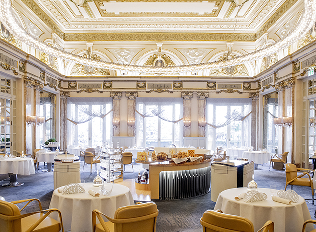 Palace Hotel Tokyo Esterre ESTERRE With LE LOUIS XV LE LOUIS XV | © 美しい国の、美しい一日がある。2024 Palace Hotel Tokyo Esterre ESTERRE With LE LOUIS XV LE LOUIS XV | © 美しい国の、美しい一日がある。2024