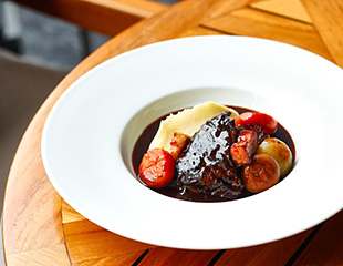Palace Hotel Tokyo Grand Kitchen Autumn 2026 Red Wine Braised Japanese Beef Cheek HT2 | © 美しい国の、美しい一日がある。2024
