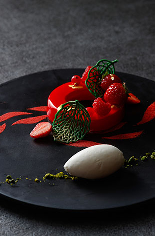 Palace Hotel Tokyo - Grand Kitchen - Christmas 2024 - Citrus Mousse