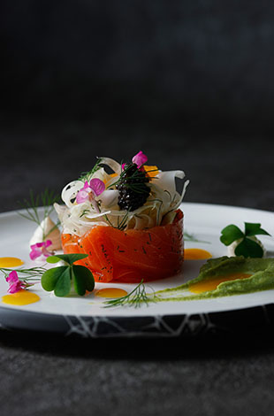 Palace Hotel Tokyo - Grand-Kitchen - Christmas 2024 - Marinated Norwegian Salmon