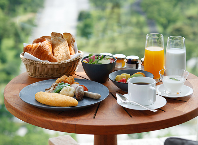Palace Hotel Tokyo In Room Dining Breakfast 2025 | © 美しい国の、美しい一日がある。2024