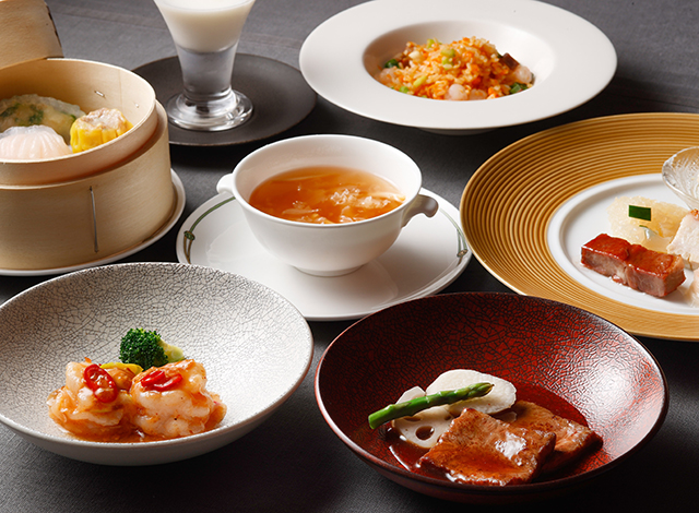 Palace Hotel Tokyo In Room Dining Prix Fixe AMBER | © 美しい国の、美しい一日がある。2024 Palace Hotel Tokyo In Room Dining Prix Fixe AMBER | © 美しい国の、美しい一日がある。2024