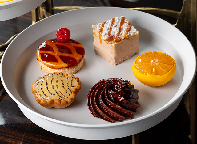 Palace Hotel Tokyo Lounge Bar Prive Autumn 2026 Afternoon Tea Terre Et Mer Sweets | © 美しい国の、美しい一日がある。2024