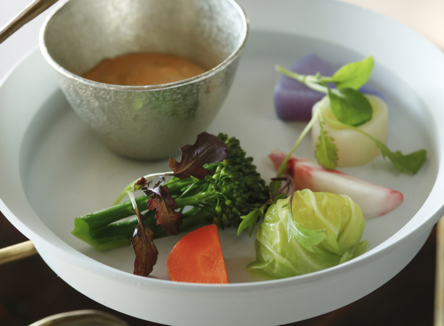 Palace Hotel Tokyo Lounge Bar Prive Spring 2026 Afternoon Tea Terre Et Mer Savories Seasonal Vegetables F2 | © 美しい国の、美しい一日がある。2024