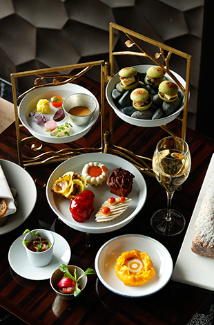 Palace Hotel Tokyo Lounge Bar Prive Summer 2025 Afternoon Tea Terre Et Mer T2 | © 美しい国の、美しい一日がある。2024