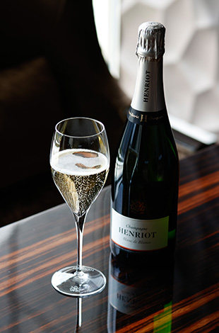 Palace Hotel Tokyo Lounge Bar Prive Summer 2025 Henriot Blanc De Blancs T2