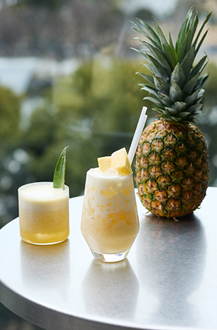Palace Hotel Tokyo Lounge Bar Prive Summer 2026 Pineapple Cocktails T2 | © 美しい国の、美しい一日がある。2024 Palace Hotel Tokyo Lounge Bar Prive Summer 2026 Pineapple Cocktails T2 | © 美しい国の、美しい一日がある。2024