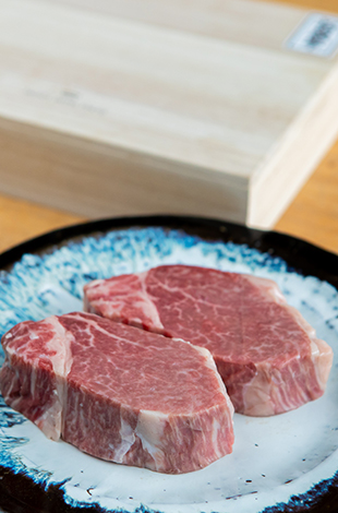 Palace Hotel Tokyo Online Shop Matsusaka Beef T2 | © 美しい国の、美しい一日がある。2024