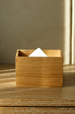 Palace Hotel Tokyo Online Shop Spring 2025 Azmaya Half Tissue Box T2 | © 美しい国の、美しい一日がある。2024