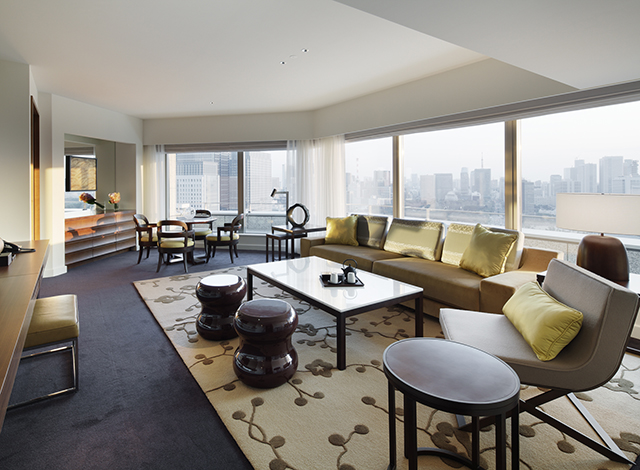 Palace Hotel Tokyo – Park Suite Living Room – H2