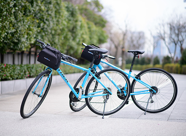 Palace Hotel Tokyo – Rental Bicycles II – H2