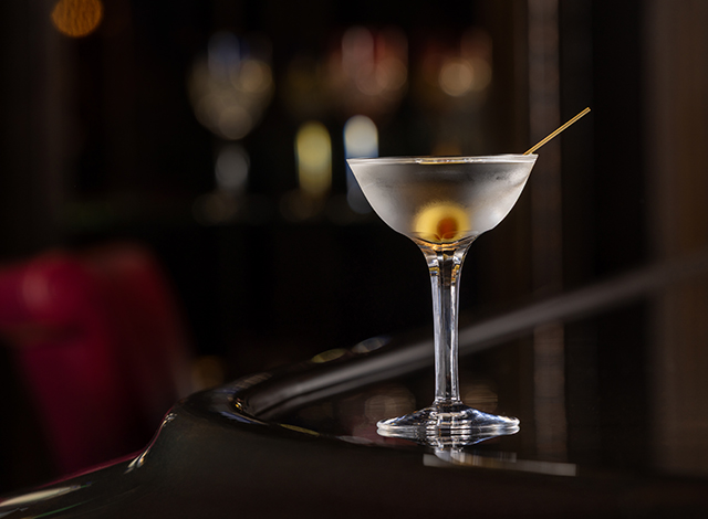 Palace Hotel Tokyo Royal Bar Classic Martini 2025 | © 美しい国の、美しい一日がある。2024 Palace Hotel Tokyo Royal Bar Classic Martini 2025 | © 美しい国の、美しい一日がある。2024
