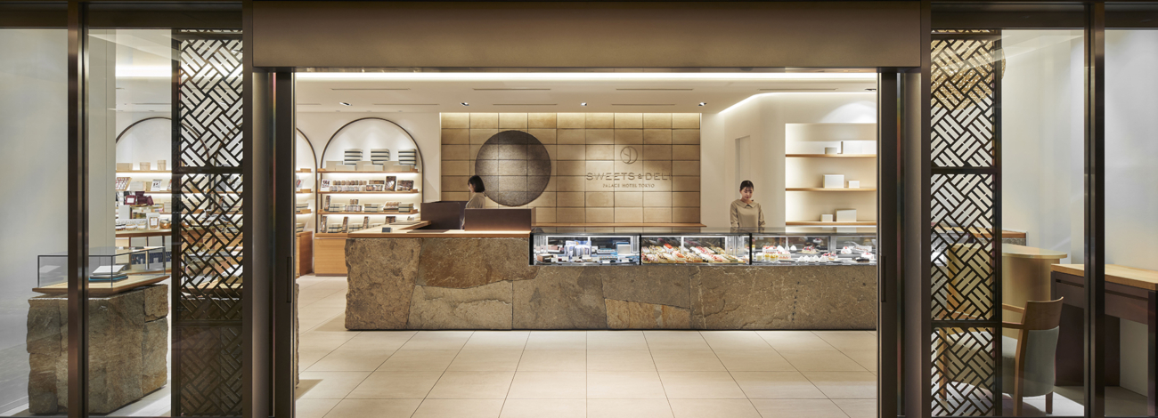 Palace Hotel Tokyo – Sweets & Deli – Façade – 2023