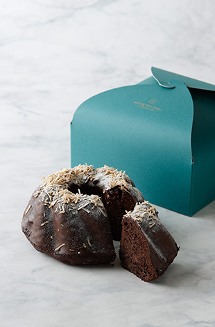 Palace Hotel Tokyo Sweets Deli Valentines Day 2026 Kouglof Au Chocolat Et Cafe T2 | © 美しい国の、美しい一日がある。2024 Palace Hotel Tokyo Sweets Deli Valentines Day 2026 Kouglof Au Chocolat Et Cafe T2 | © 美しい国の、美しい一日がある。2024