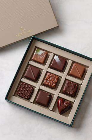 Palace Hotel Tokyo Sweets Deli White Day 2026 Bonbons De Chocolat White Day Edition 9 Chocolate Bonbons T2 | © 美しい国の、美しい一日がある。2024