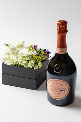 Palace Hotel Tokyo Sweets Deli White Day 2026 Laurent Perrier Rose With Flower Arrangement T2 | © 美しい国の、美しい一日がある。2024