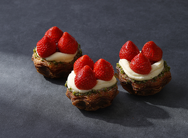 Palace Hotel Tokyo – Sweets & Deli – Winter 2022 – Strawberry Selections – Strawberry Danish Pastry