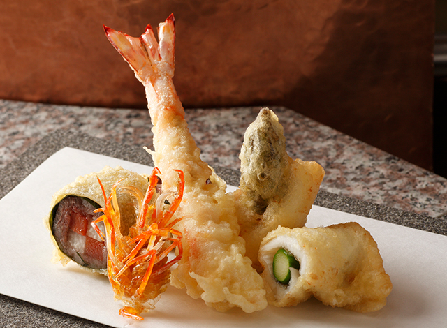 Palace Hotel Tokyo Tatsumi Tempura | © 美しい国の、美しい一日がある。2024 Palace Hotel Tokyo Tatsumi Tempura | © 美しい国の、美しい一日がある。2024