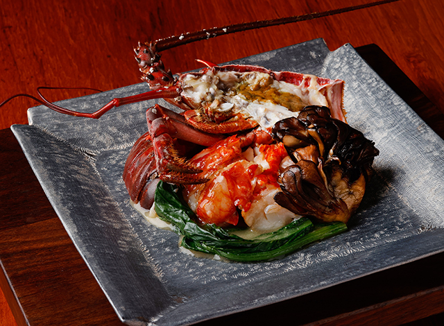 Palace Hotel Tokyo Teppanyaki GO Christmas 2025 Grilled Lobster And Maitake Mushroom | © 美しい国の、美しい一日がある。2024