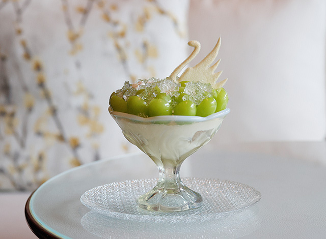 Palace Hotel Tokyo - The Palace Lounge - Aurumn 2025 - Shine Muscat Parfait