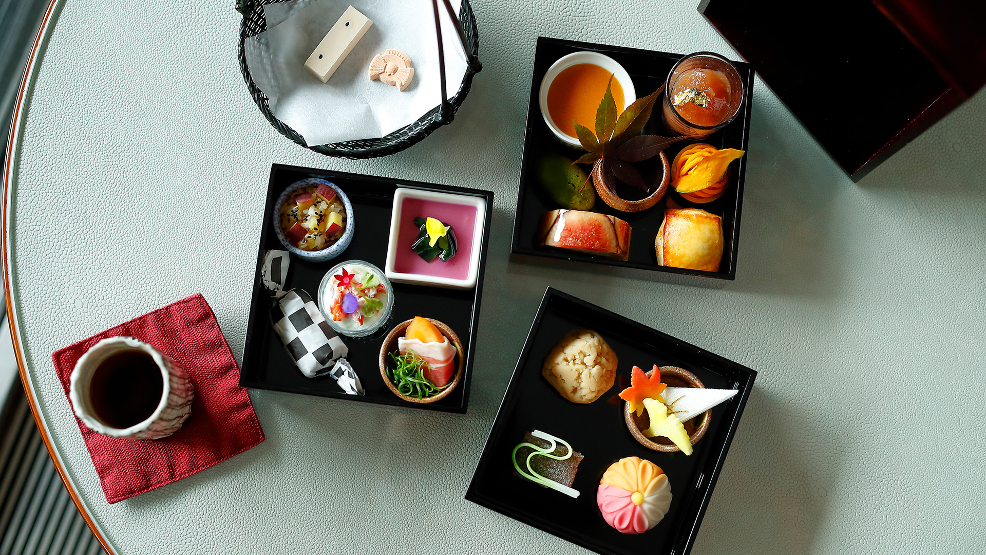 金沢のお茶席で愛されてきた名店御菓子司 吉はし菓子所 との特別コラボレーション アフタヌーンティー 金沢のおもてなし 期間限定販売のご案内 プレスリリース パレスホテル東京