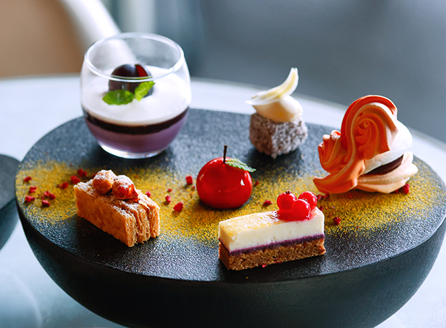 Palace Hotel Tokyo The Palace Lounge Autumn 2026 Afternoon Tea Stones Sweets | © 美しい国の、美しい一日がある。2024