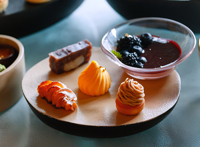 Palace Hotel Tokyo The Palace Lounge Autumn 2026 Afternoon Tea Stones Sweets II | © 美しい国の、美しい一日がある。2024