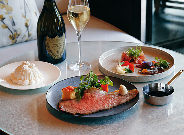 Palace Hotel Tokyo – The Palace Lounge – Christmas 2023 – Christmas Dinner