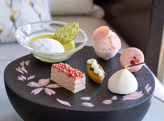 Palace Hotel Tokyo The Palace Lounge Spring 2026 Afternoon Tea Stones Sweets III | © 美しい国の、美しい一日がある。2024