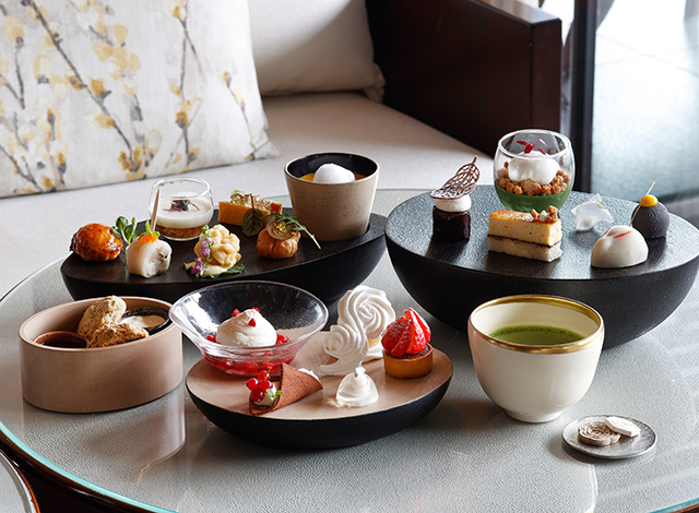 Palace Hotel Tokyo The Palace Lounge Winter 2025 Afternoon Tea Stones | © 美しい国の、美しい一日がある。2024 Palace Hotel Tokyo The Palace Lounge Winter 2025 Afternoon Tea Stones | © 美しい国の、美しい一日がある。2024