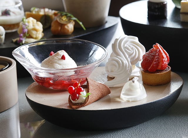 Palace Hotel Tokyo The Palace Lounge Winter 2025 Afternoon Tea Stones Sweets II | © 美しい国の、美しい一日がある。2024 Palace Hotel Tokyo The Palace Lounge Winter 2025 Afternoon Tea Stones Sweets II | © 美しい国の、美しい一日がある。2024