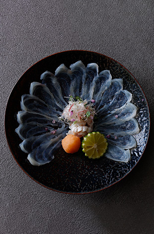 Palace Hotel Tokyo Wadakura Winter 2025 Fugu Menu T2 | © 美しい国の、美しい一日がある。2024