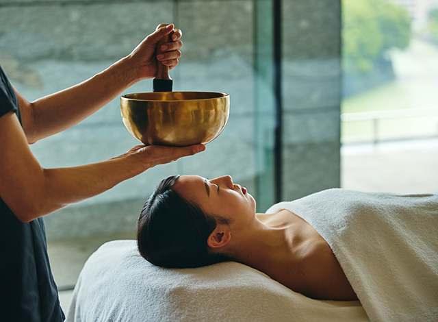 Palace Hotel Tokyo Evian Spa Tokyo Christmas 2026 Breath Calm Experience | © 美しい国の、美しい一日がある。2024 Palace Hotel Tokyo Evian Spa Tokyo Christmas 2026 Breath Calm Experience | © 美しい国の、美しい一日がある。2024